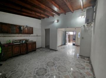 Casa de 4 ambientes, José C Paz · Alquiler Casa PH Cuatro Ambientes Cochera José C Paz