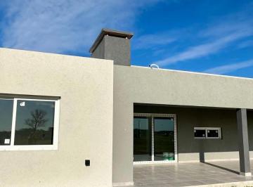 Casa · 170m² · 5 Ambientes · 1 Cochera · Casa en San Simon 5 Ambientes a Estrenar