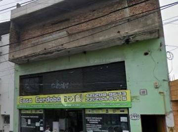 Local comercial de 6 ambientes, Lanús · Amplio Local Comercial con Entrepiso y Departamentos a Terminar