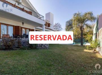 Casa de 9 ambientes, Córdoba · Apta Crédito - Excelente Propiedad en Venta - Bº Parque Chacabuco