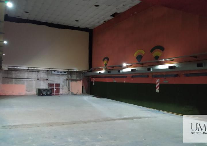 Local comercial · 301m² · 4 Ambientes