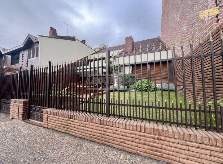 Casa · 327m² · 5 Ambientes