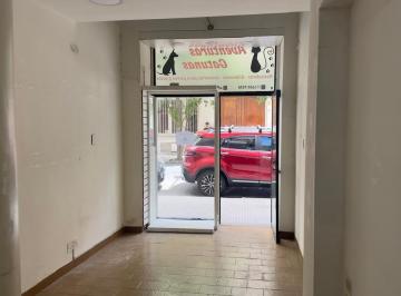 Local comercial · 50m² · Venta Local de 50 m² con Potencial.