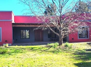 Casa · 233m² · 4 Ambientes · Casa en Venta en San Antonio de Areco. Zona Quintas