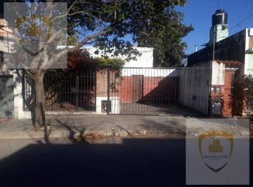 Casa · 190m² · 7 Ambientes · 1 Cochera · Casa + Dpto Barrio Pueyrredon