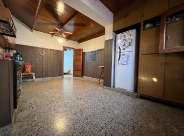 Casa · 234m² · 3 Dormitorios · 1 Cochera · Casa en Javier Díaz y Belardinelli