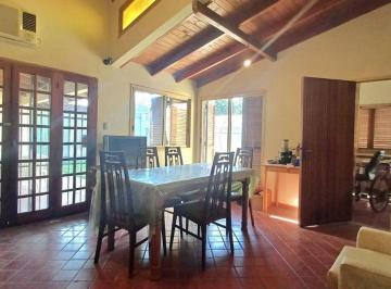 Casa · 126m² · 3 Ambientes · 2 Cocheras · Venta Casa 3 Ambientes Trujui Apta Crédito