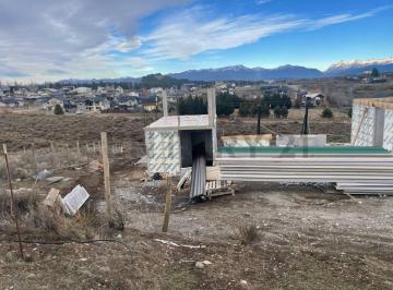 Casa · 134m² · 4 Ambientes · 1 Cochera · Lote en Venta Dina Huapi