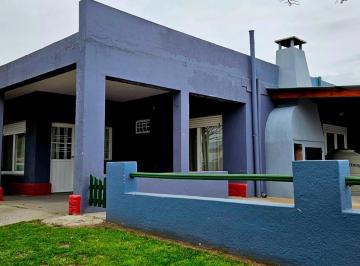 Casa de 4 ambientes, Monte Hermoso · Casa en Venta - Monte Hermoso