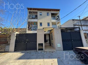 PH · 52m² · 2 Ambientes · 1 Cochera · PH en Villa Saenz Peña a Estrenar Apto Credito!