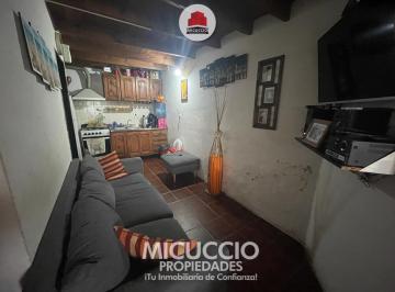 Casa · 38m² · 2 Ambientes · 1 Cochera · PH en Venta | Remedios de Escalada de San Martín 714 | Lambertuchi | Escobar