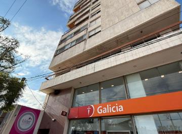 Departamento de 7 ambientes, Córdoba · Alquiler - Venta - Departamento 3 Dorm - con Patio - Sobre Av Sabattini