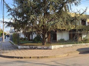 Casa · 301m² · 3 Ambientes · Venta Casa - Villa Allende Centro - Ideal Locales y Oficinas
