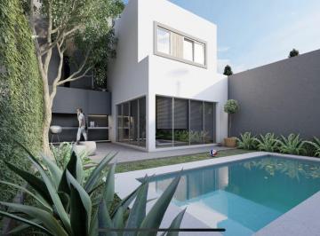 Casa · 134m² · 4 Ambientes · 2 Cocheras · Casa en Barrio Parque Leloir