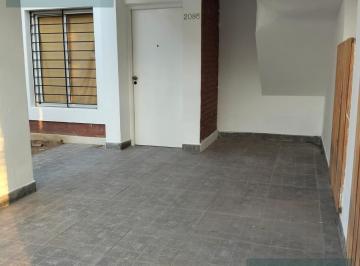 Casa · 85m² · 4 Ambientes · 1 Cochera · Venta Dúplex 3 Dorm. Cerca del Shopping Sarmiento (Resistencia)