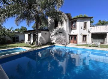 Casa · 348m² · 8 Ambientes · 2 Cocheras · El Talero 2731 - Profesional Country Club - Funes