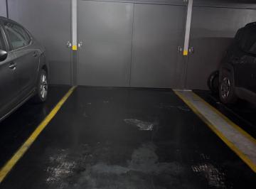Garage , Vicente López · Vicente Lopez Cochera Fija Cubiertas Mas Baulera Venta U$s 25.000 Daniel Castaño