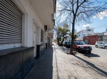 Departamento · 80m² · 3 Ambientes · Venta Interno Único Dos Dorm. y Patio.
