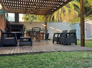 Casa · 200m² · 4 Ambientes · 1 Cochera · Exc Chalet 4 Amb C/ Fondo y Cochera en Florida m