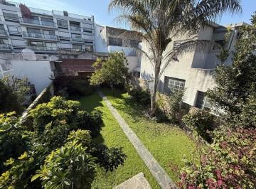 Casa · 310m² · 4 Ambientes · 1 Cochera · Venta – Casa Terreno en Villa Urquiza – Ideal Vivienda o Desarrollo – 372 m² de Terreno