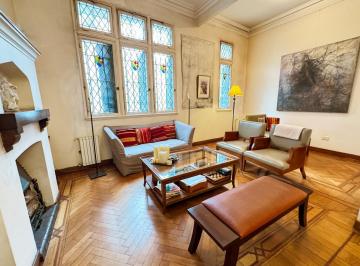 Casa · 200m² · 5 Ambientes · 1 Cochera · Increíble Casa 5 Amb Dependencia y Terraza en Almagro Norte
