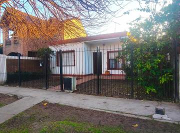 Departamento de 3 ambientes, Ituzaingó · Venta Casa 3 Ambientes con Fondo en Ituzaingo