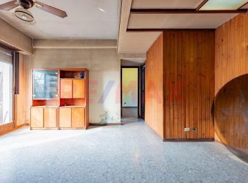 Departamento · 54m² · 3 Ambientes · Venta Depto 3 Amb C/balcón a Reciclar Paternal