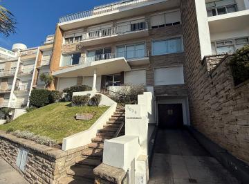 Departamento de 2 ambientes, Mar del Plata · Departamento en Venta C/ Parte Indivisa de Cochera en Playa Chica