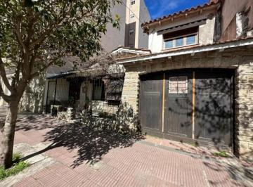 Casa · 150m² · 4 Ambientes · Chalet 4 Amb Chauvin
