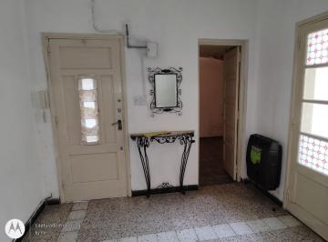 Departamento de 3 ambientes, Rosario · Departamento de Pasillo de 2 Dorm. en Excelente Zona!