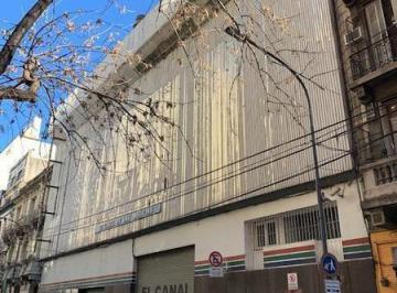 Oficina comercial · 5062m² · 5 Cocheras · Riobamba Al 200 - Edificio en 3 Plantas - Ideal Productoras - Self Storage - Universidades