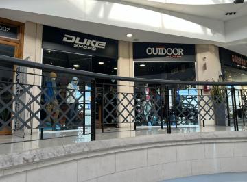 Local comercial , Berazategui · Local – Shopping Hudson Plaza Comercial – 1er Piso Al Subir La Escalera Mecánica