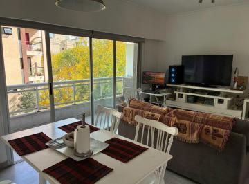 Departamento · 44m² · 2 Ambientes · Departamento en Alquiler de 1 Dormitorio en 18 E/ 49 y 50 Esta Desocupado