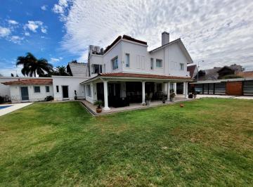 Casa de 5 ambientes, Morón · Casa en Venta en Castelar