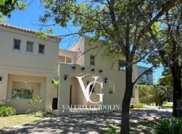Casa · 265m² · 7 Ambientes · 4 Cocheras · Casa en Venta Apto Credito Saint matthew'S