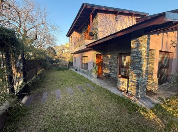 Casa · 160m² · 5 Ambientes · 2 Cocheras · Casa en Venta Salmini Al 500