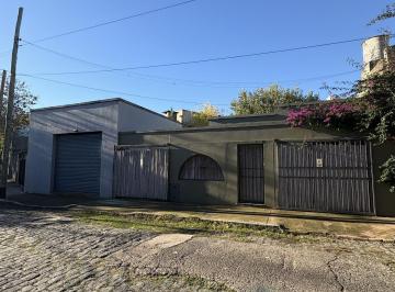Casa · 55m² · 2 Ambientes · 1 Cochera · Casa - Victoria