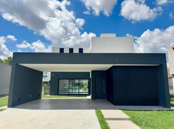 Casa · 185m² · 5 Ambientes · 2 Cocheras · Casa en Venta Barrio San Felipe Canning