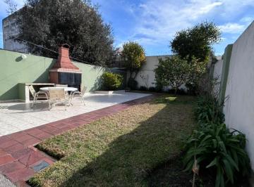 PH de 3 ambientes, Floresta · Hermoso PH 3 Ambientes con Jardin, Parrilla y Terraza.