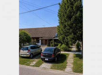 Casa · 45m² · 2 Ambientes · 1 Cochera · Duplex en Venta en Haedo