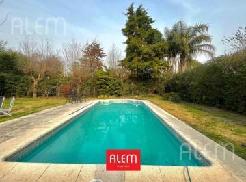 Casa · 800m² · 4 Ambientes · 1 Cochera · Casa en Alquiler en Canning