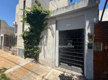 PH · 90m² · 4 Ambientes · PH en Venta en El Palomar