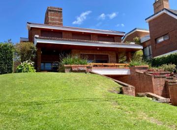 Casa · 98m² · 5 Ambientes · 1 Cochera · Casa en San Rafael