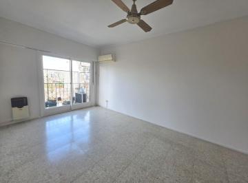 Departamento · 56m² · 3 Ambientes · 1 Cochera · Venta Departamento de 3 Ambientes en Parque Chas con Balcon y Cochera