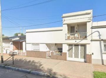 Casa · 163m² · 7 Ambientes · 1 Cochera · Casa en en Venta de Tres Dorm. Ensenada