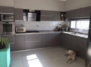 Casa · 160m² · 4 Ambientes · Vedia 1133 - Impecable Casa 4 Ambientes ‼