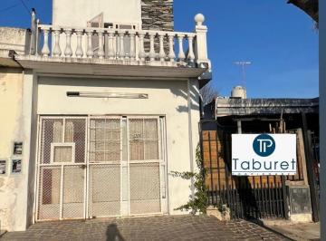 Casa · 60m² · 2 Ambientes · 1 Cochera · Casa PH Dos Ambientes en Venta en Ituzaingo