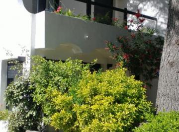 Casa de 4 ambientes, Pinamar · Verano “27 en Pinamar! Reserva Ya!