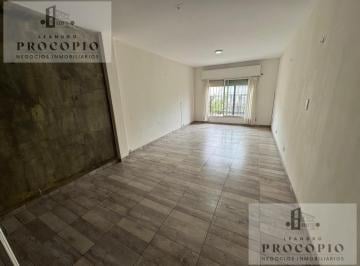 Departamento · 31m² · Monoambiente Reciclado a Nuevo en Venta en Castelar Centro