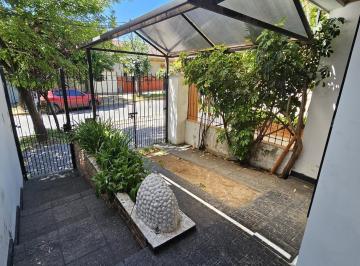 PH · 100m² · 4 Ambientes · 1 Cochera · Venta o Permuta PH en Triplex de 4 Ambientes con Altillo, Cochera y Patio en Aldo Bonzi